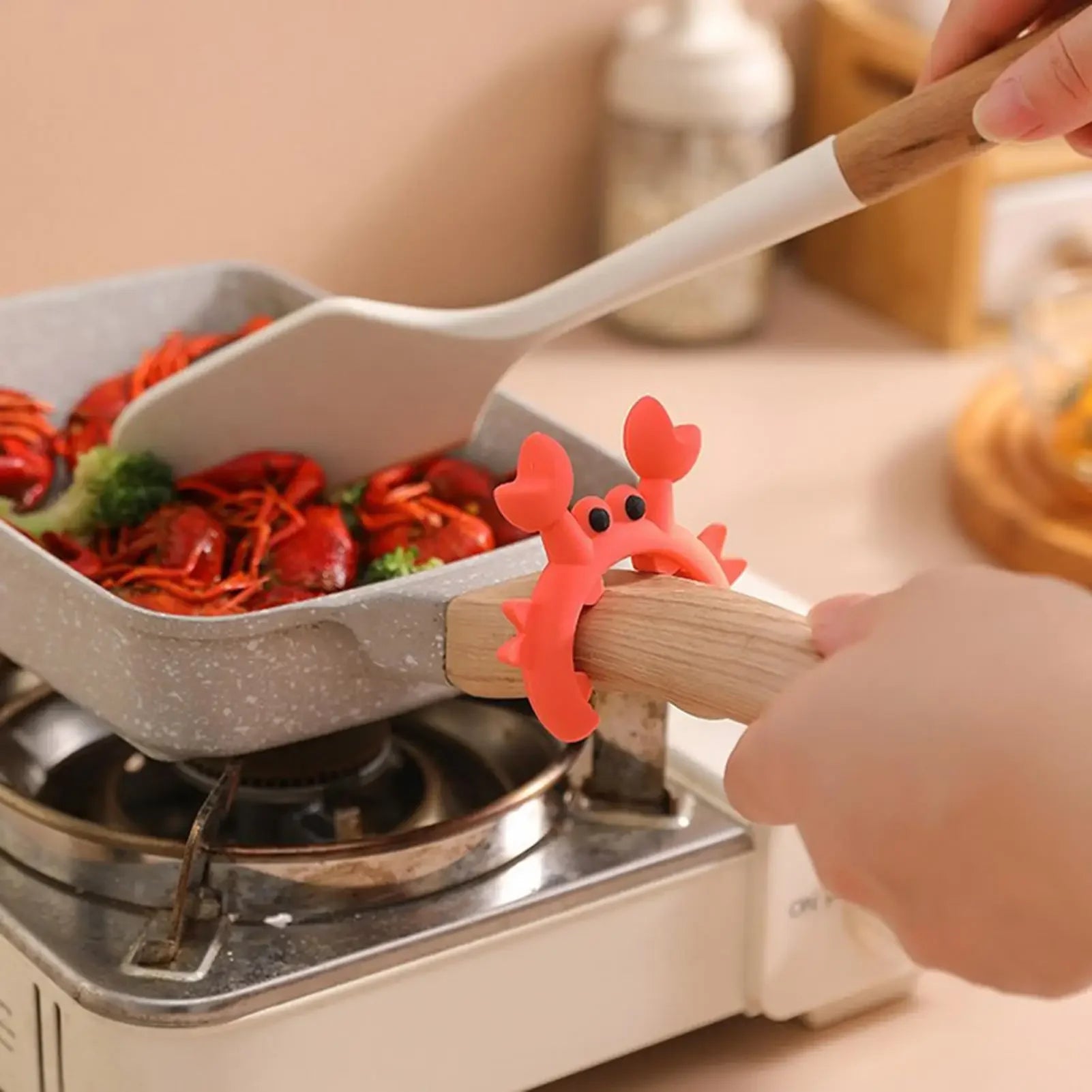 Utensil Rest Crab Shaped Silicone Utensil Rest Countertop Ladle Holder Anti-Overflow Stove Top Spatula Holder Kitchen Gadget